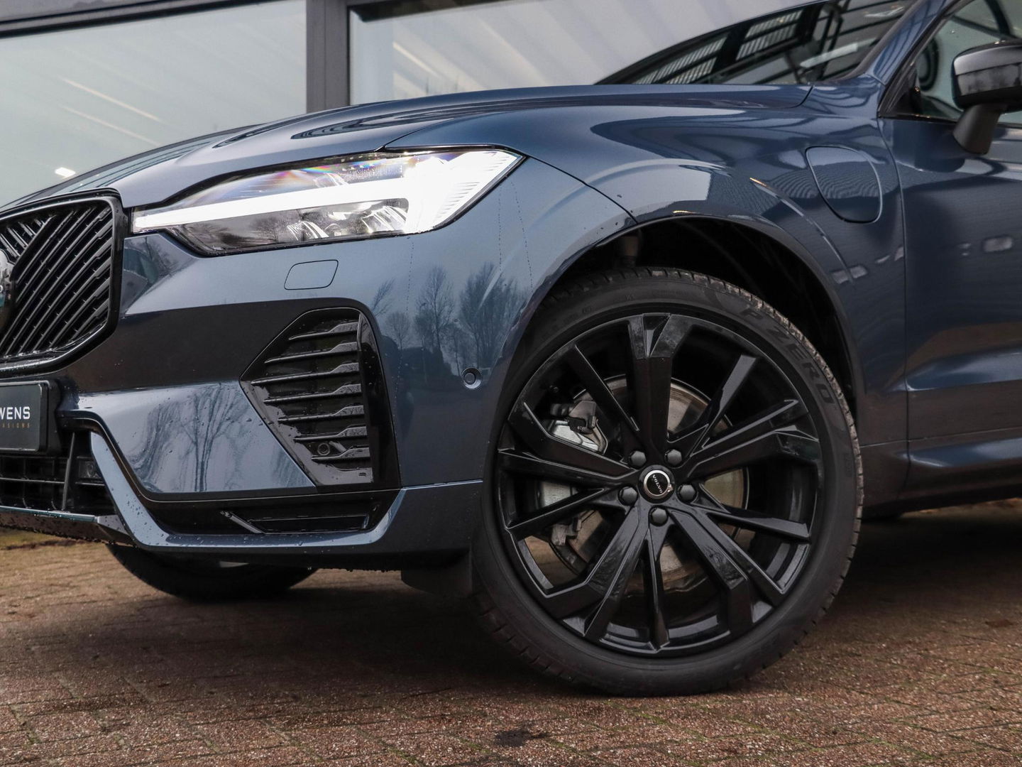 Volvo XC60 T6 AWD Plus Black Edition MY2026 Pano HeadUp 360 21 inch