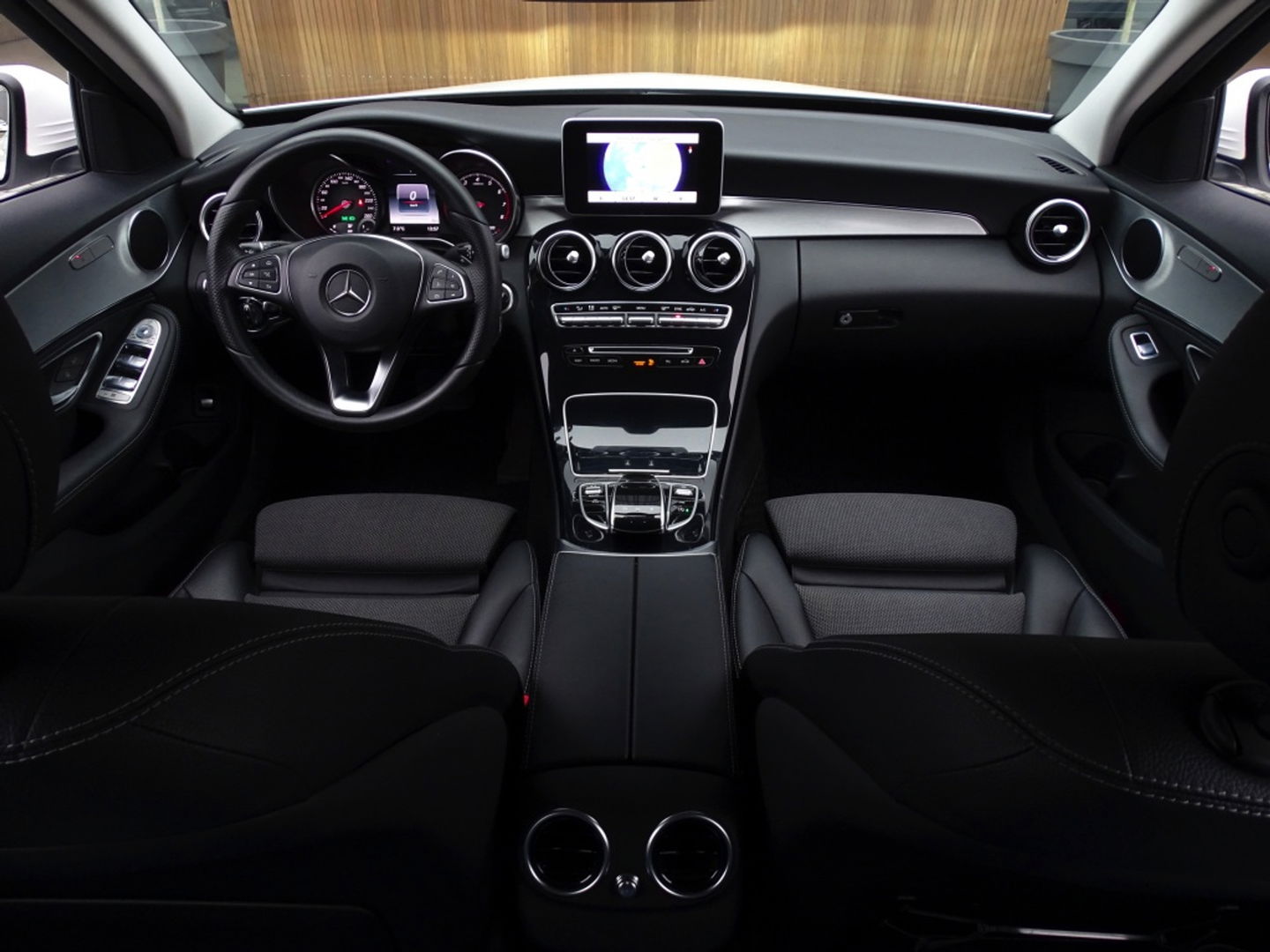 Mercedes-Benz C-Klasse Estate C180 157PK automaat / Prestige / AMG / LED