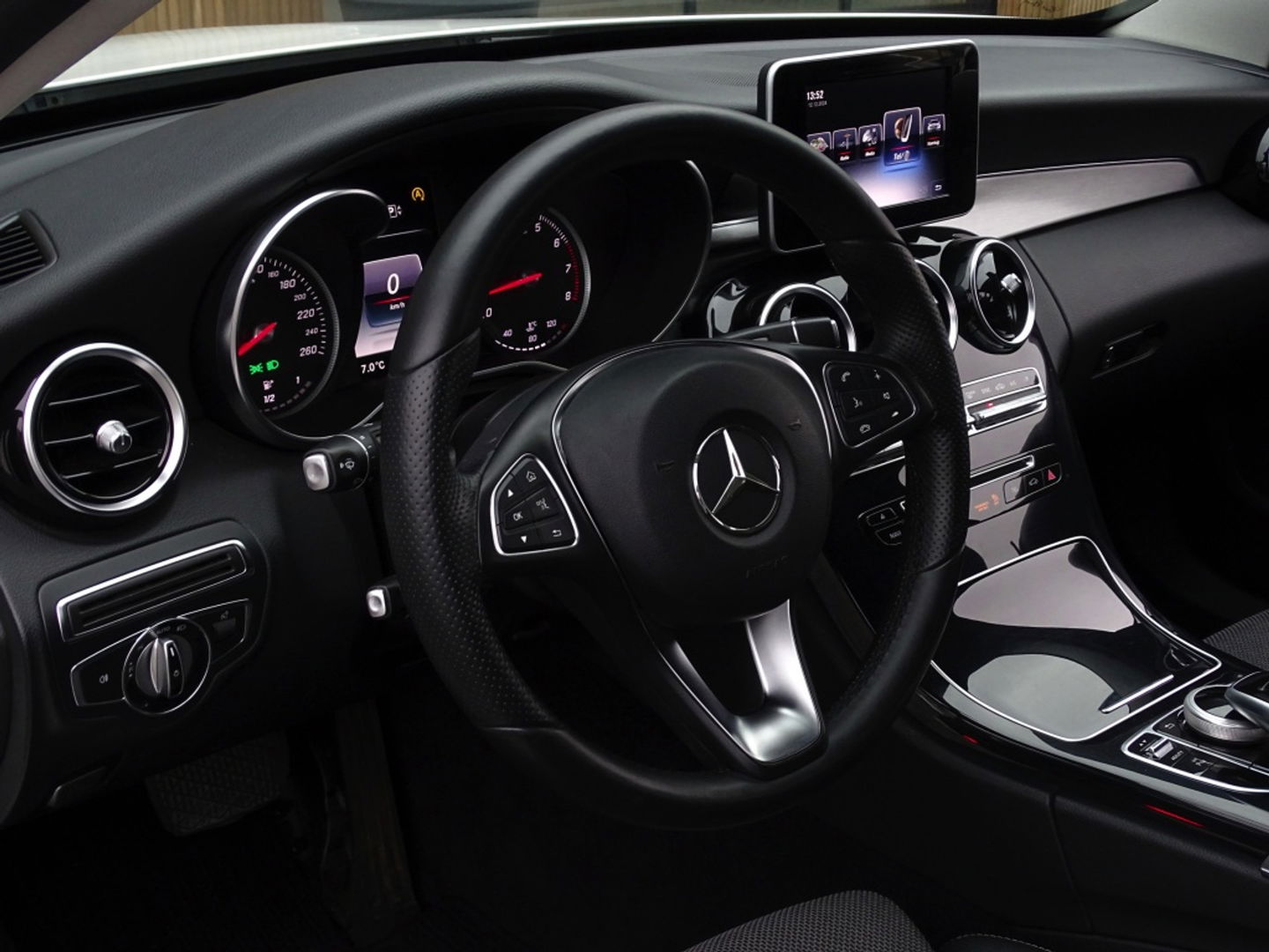 Mercedes-Benz C-Klasse Estate C180 157PK automaat / Prestige / AMG / LED