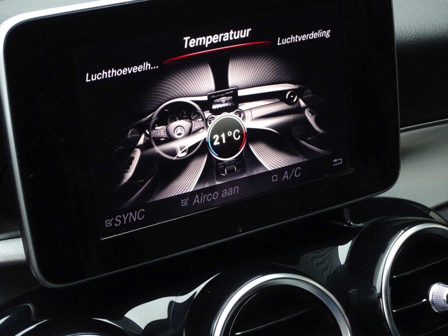 Mercedes-Benz C-Klasse Estate C180 157PK automaat / Prestige / AMG / LED