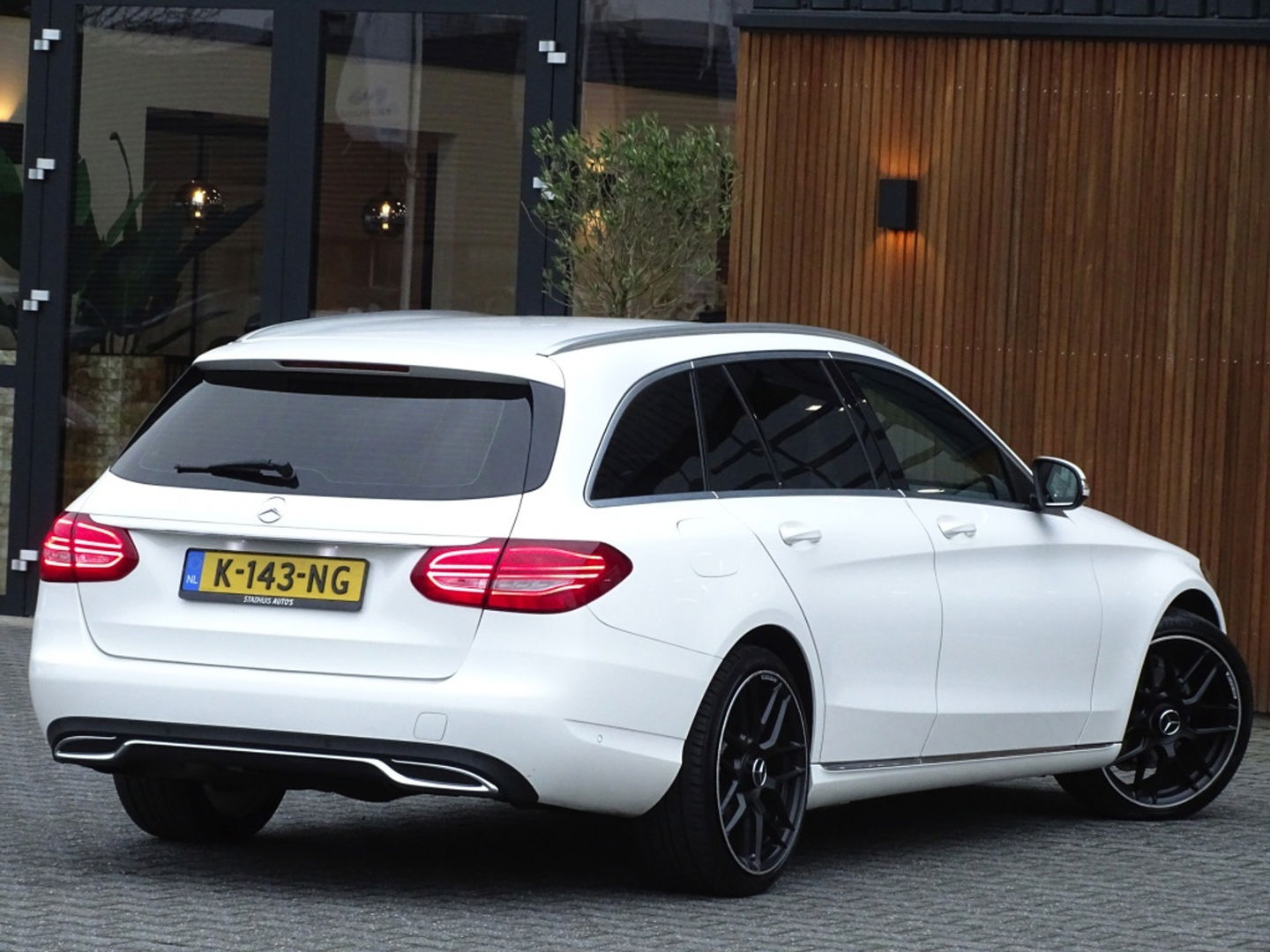 Mercedes-Benz C-Klasse Estate C180 157PK automaat / Prestige / AMG / LED