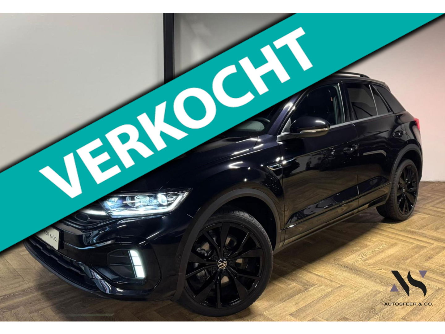 Volkswagen T-Roc 1.5 TSI R-Line PANO KEYLESS CAM