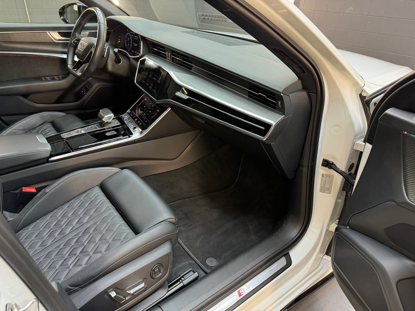 Audi A6 Limousine 55 TFSI e quattro Pano|RS Seat|Keyl|Trekhaak