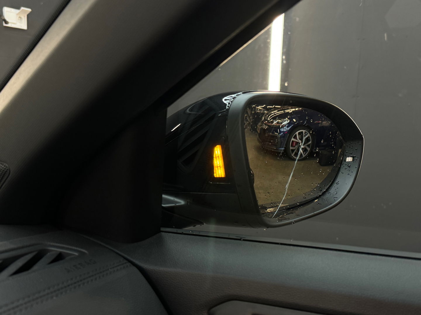 Volkswagen T-Roc 1.5 TSI R Line Pano|Keyless|IQ|Camera|Night