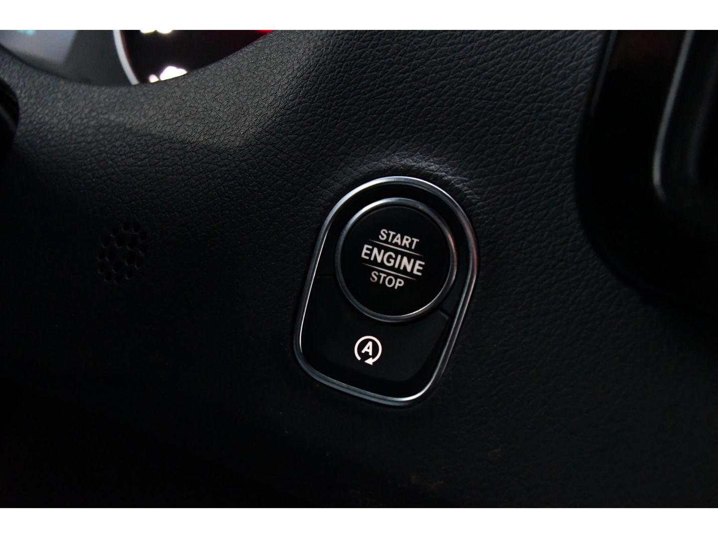 Mercedes-Benz Sprinter 316 2.2 CDI L2H2 Black Edition Adaptieve Cruise, 360 Camera, 10,5'' Mbux, Automaat, LED, 164pk, Stoelverwarming, Trekhaak, Uniek! VERKOCHT....