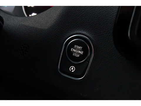 Mercedes-Benz Sprinter 316 2.2 CDI L2H2 Black Edition Adaptieve Cruise, 360 Camera, 10,5'' Mbux, Automaat, LED, 164pk, Stoelverwarming, Trekhaak, Uniek! VERKOCHT....