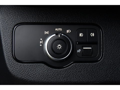 Mercedes-Benz Sprinter 316 2.2 CDI L2H2 Black Edition Adaptieve Cruise, 360 Camera, 10,5'' Mbux, Automaat, LED, 164pk, Stoelverwarming, Trekhaak, Uniek! VERKOCHT....