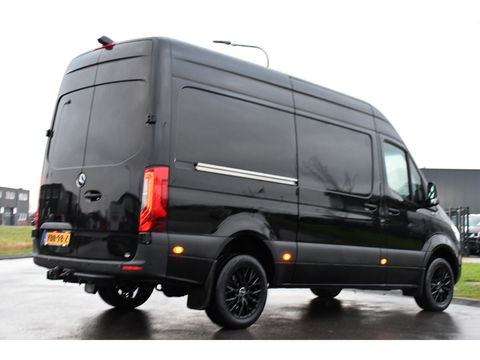 Mercedes-Benz Sprinter 316 2.2 CDI L2H2 Black Edition Adaptieve Cruise, 360 Camera, 10,5'' Mbux, Automaat, LED, 164pk, Stoelverwarming, Trekhaak, Uniek! VERKOCHT....