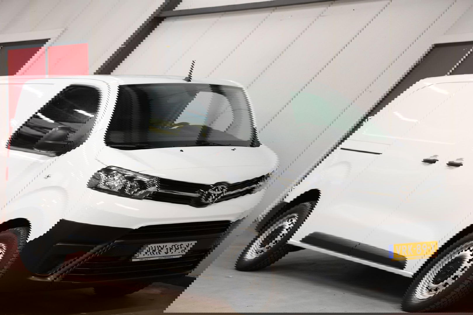 Toyota ProAce Worker 2.0 D-4D Live L2H1 LANG