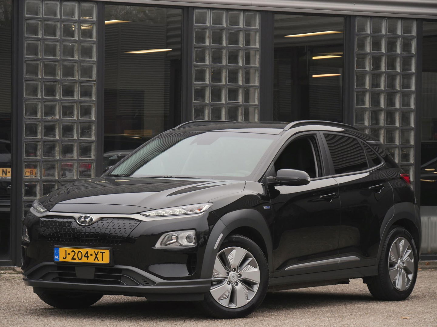Hyundai KONA EV 64kWh FASHION/ SOH 99%/ HEAD-UP/ BLIND SPOT/ KEYLESS