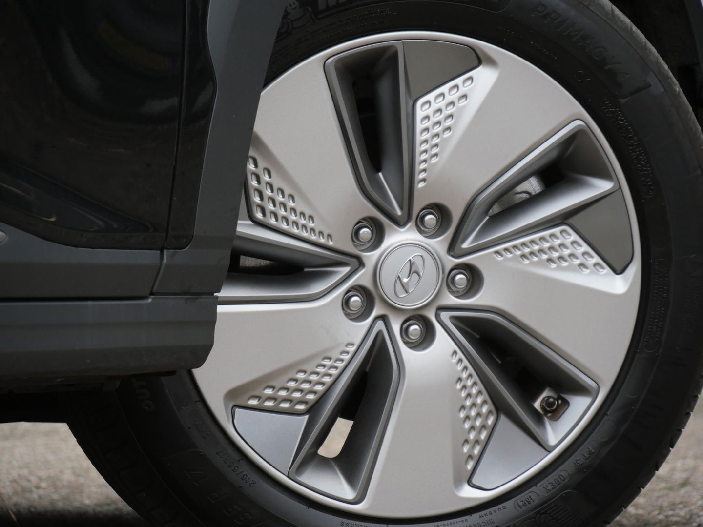 Hyundai KONA EV 64kWh FASHION/ SOH 99%/ HEAD-UP/ BLIND SPOT/ KEYLESS