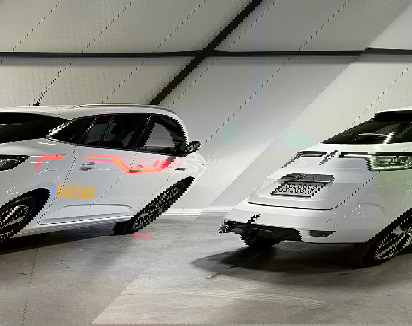 Renault Mégane Estate 1.3 TCe Bose Carplay Trekhaak Camera