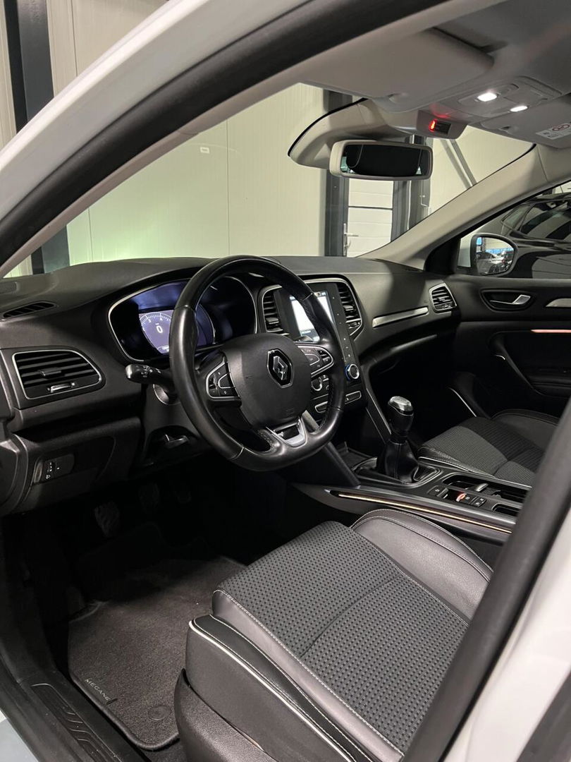 Renault Mégane Estate 1.3 TCe Bose Carplay Trekhaak Camera