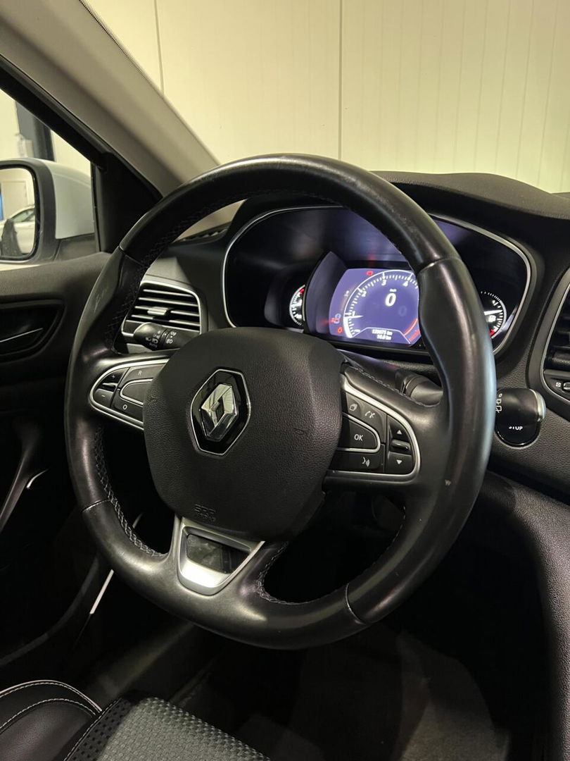 Renault Mégane Estate 1.3 TCe Bose Carplay Trekhaak Camera