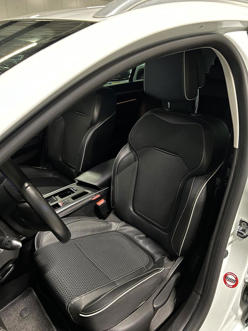 Renault Mégane Estate 1.3 TCe Bose Carplay Trekhaak Camera