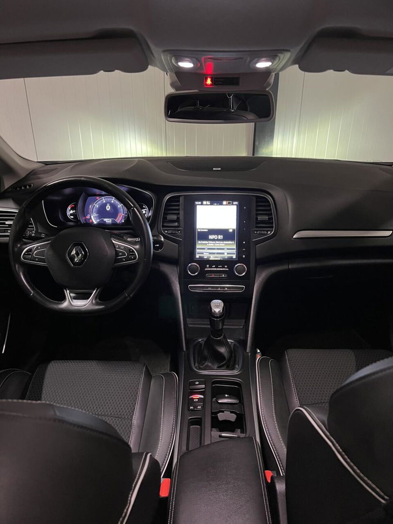 Renault Mégane Estate 1.3 TCe Bose Carplay Trekhaak Camera