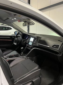 Renault Mégane Estate 1.3 TCe Bose Carplay Trekhaak Camera