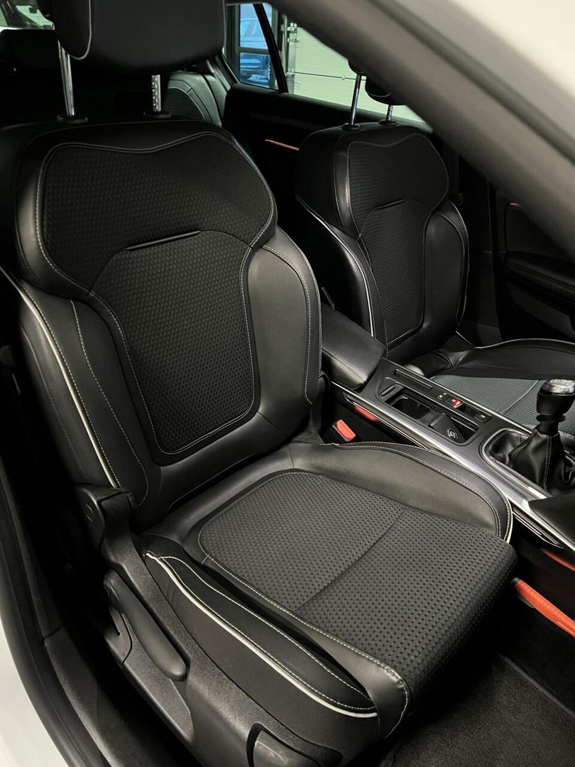 Renault Mégane Estate 1.3 TCe Bose Carplay Trekhaak Camera