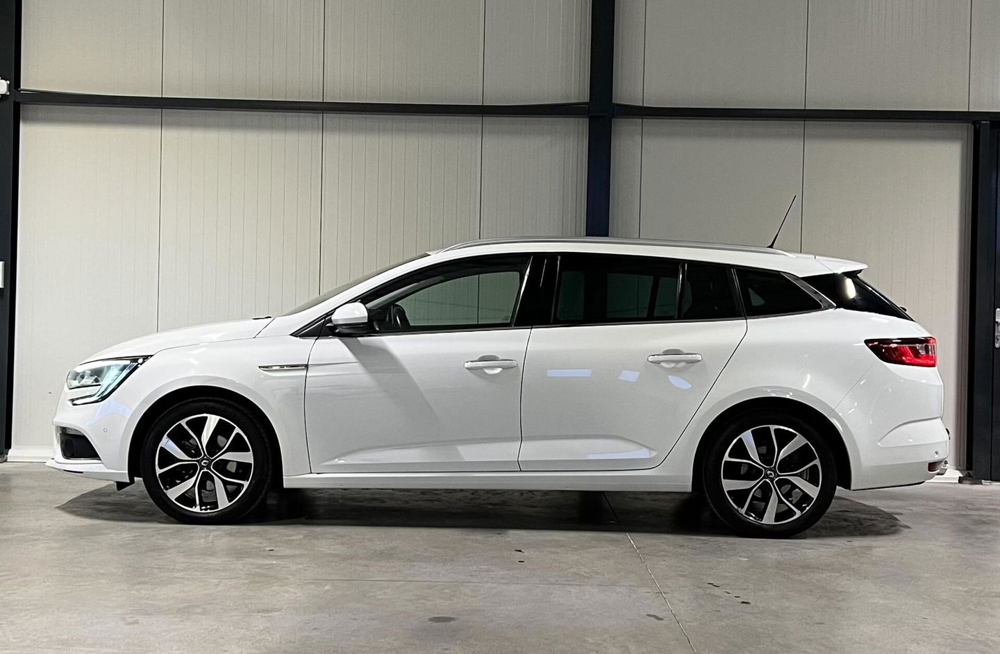 Renault Mégane Estate 1.3 TCe Bose Carplay Trekhaak Camera