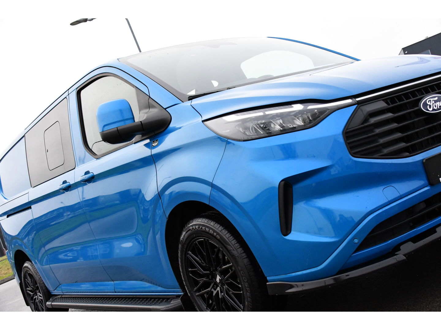 Ford Transit Custom 300 2.0 TDCI L2H1 Limited DC PB Edition Virtual, Cruise, Carplay, 2 x Schuifdeur, LED, 136pk, Automaat, Stuurverwarming, Stoelverwarming, Uniek!