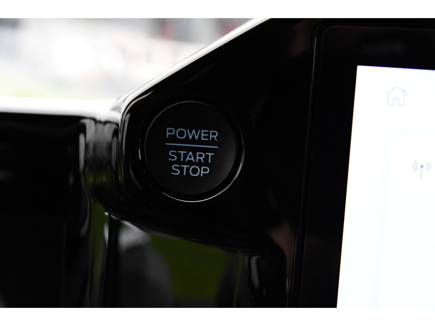 Ford Transit Custom 300 2.0 TDCI L2H1 Limited DC PB Edition Virtual, Cruise, Carplay, 2 x Schuifdeur, LED, 136pk, Automaat, Stuurverwarming, Stoelverwarming, Uniek!