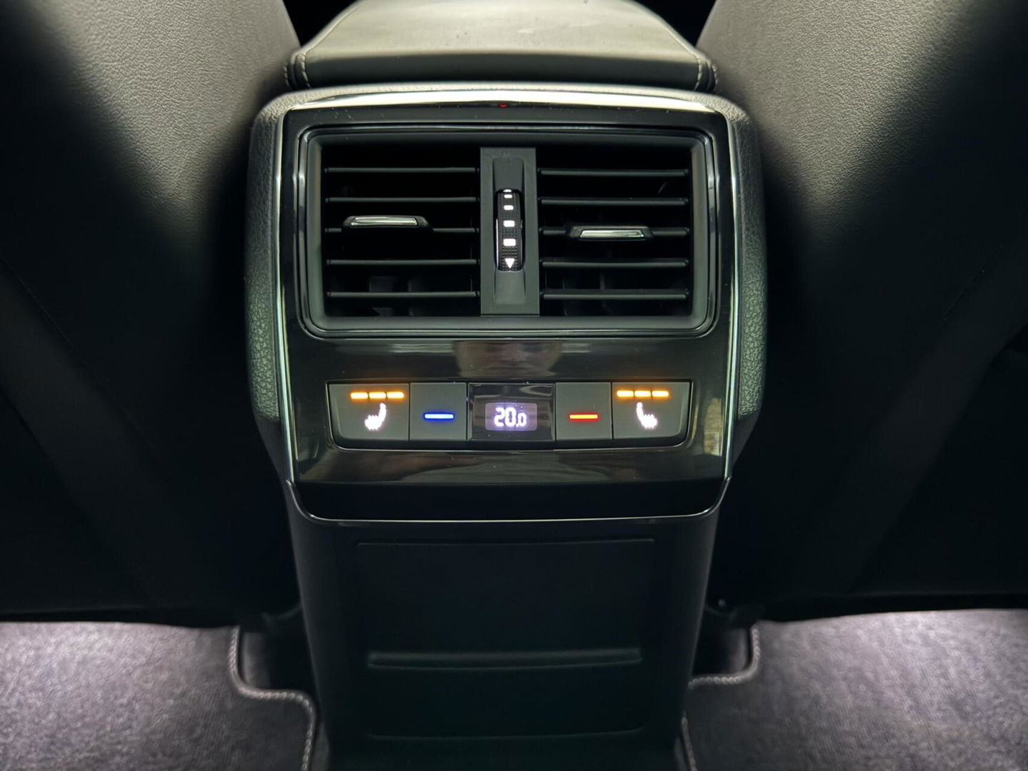 Škoda Superb Combi 1.4 TSI iV Sportline Pano Canton Memory Sfeer Camera