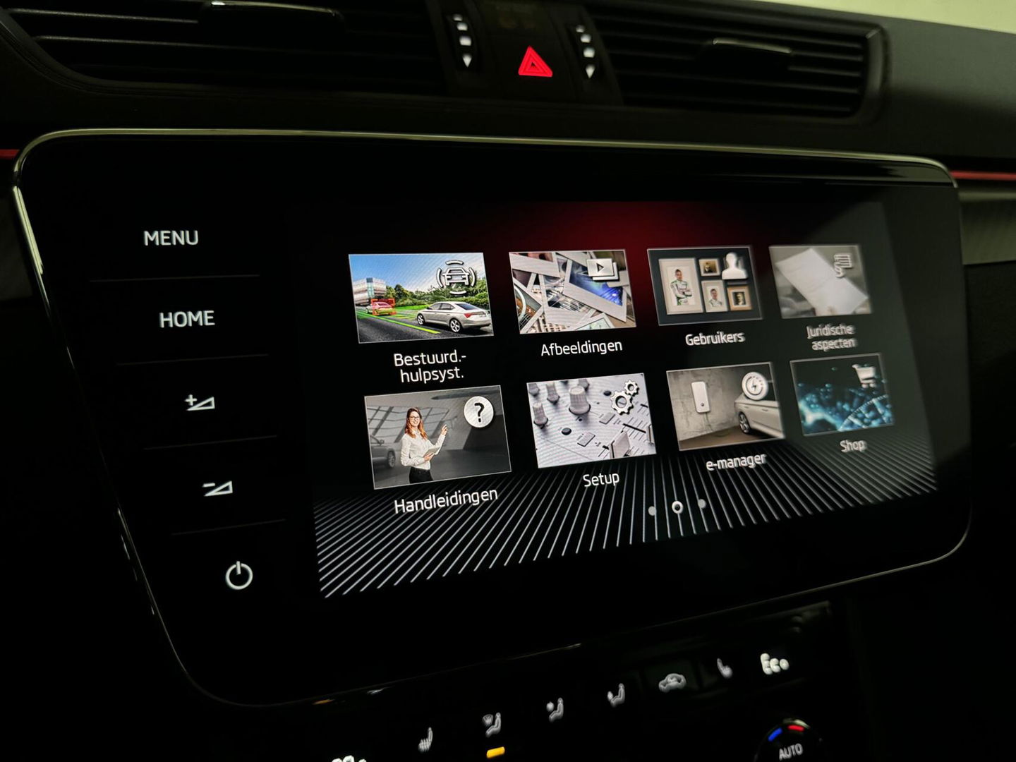 Škoda Superb Combi 1.4 TSI iV Sportline Pano Canton Memory Sfeer Camera