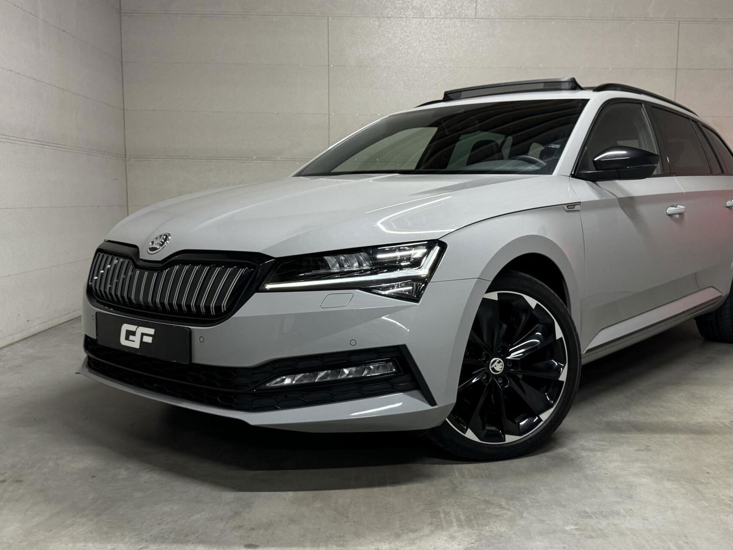 Škoda Superb Combi 1.4 TSI iV Sportline Pano Canton Memory Sfeer Camera