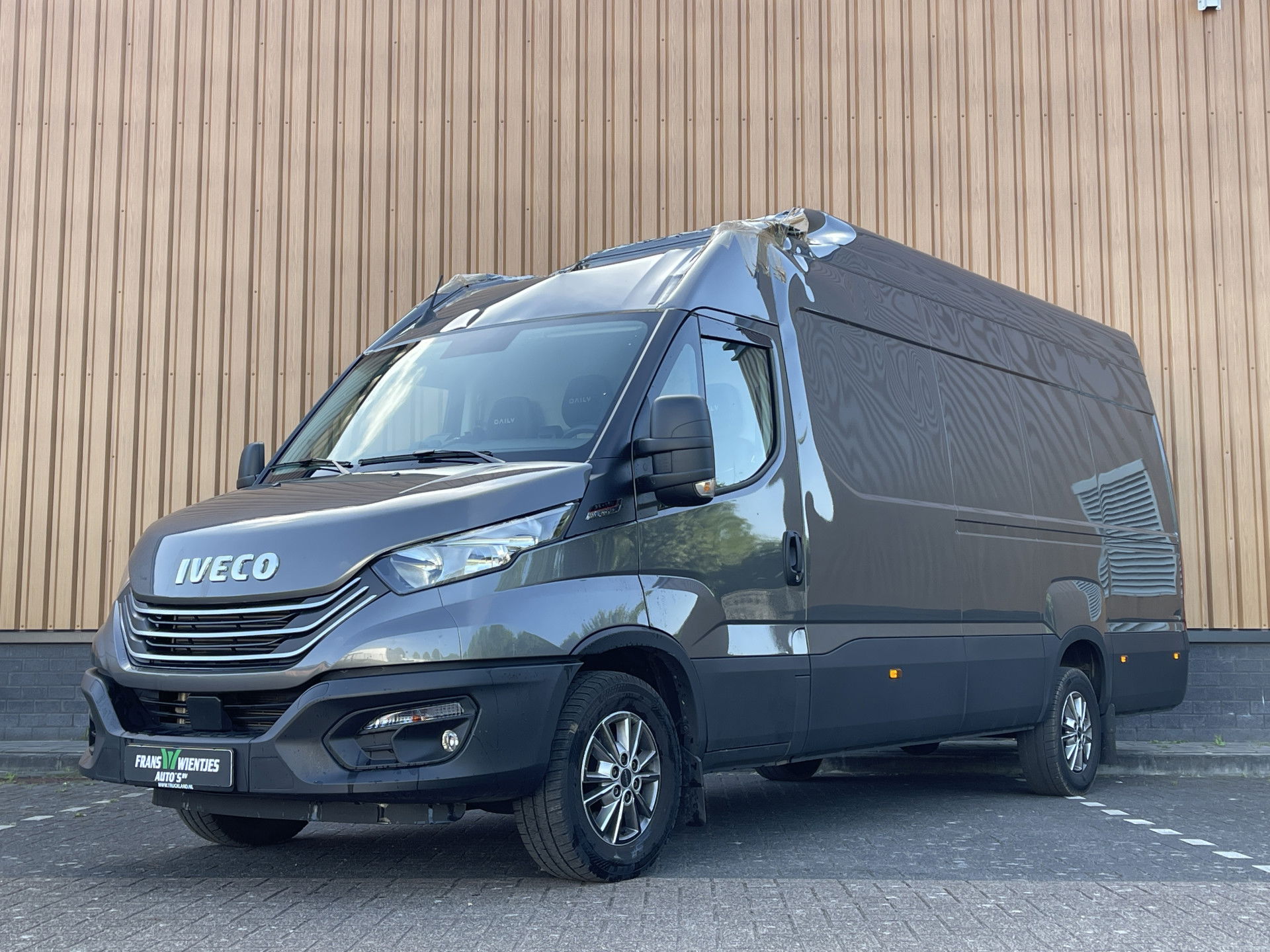 Iveco 35S18 | Handel/Export | Rijdbare Schade | Cruise Control |  Apple Carplay/Android Auto | Airconditioning | DAB | Bluetooth |
