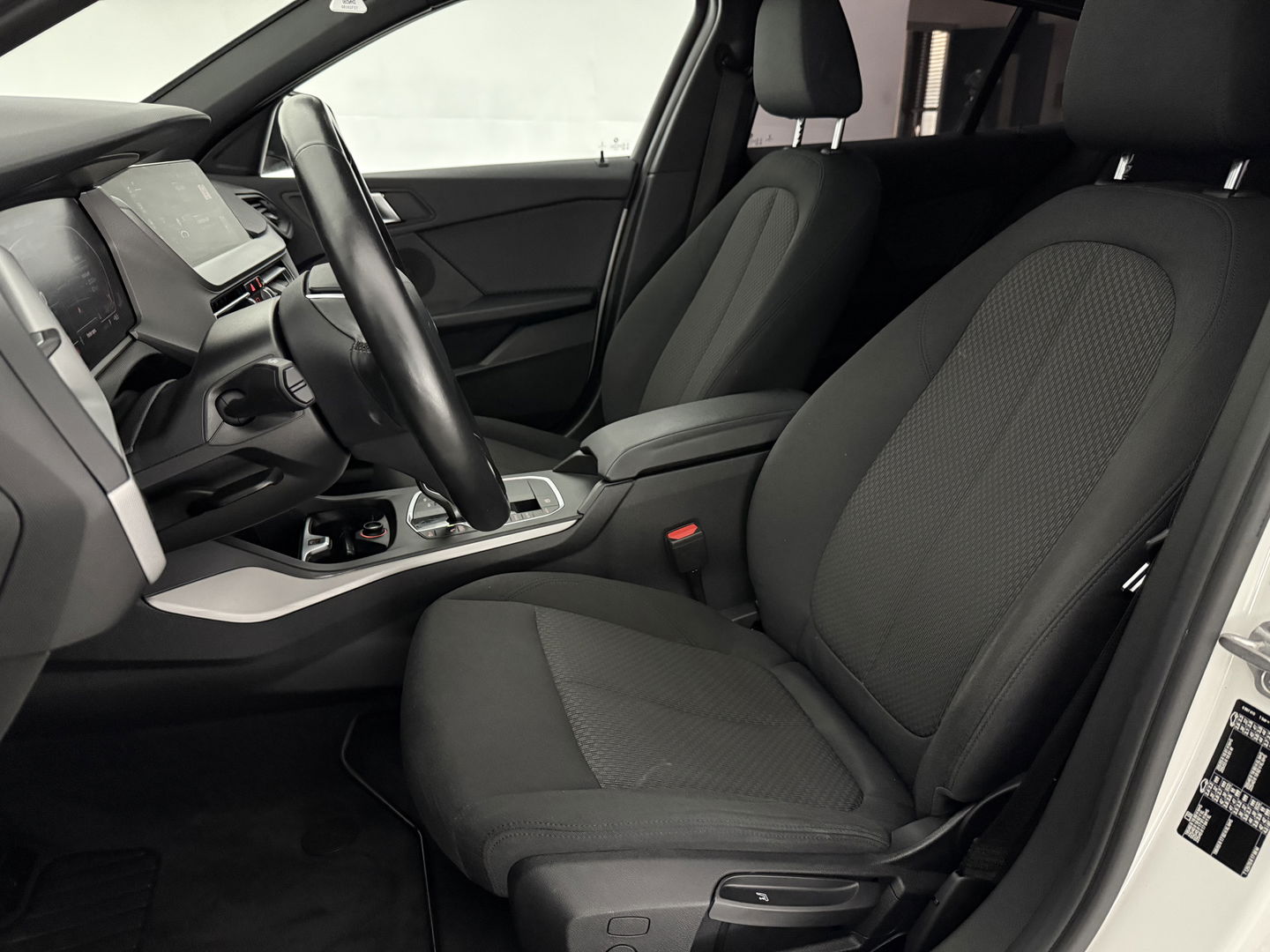 BMW 1-serie 118i Executive Edition 141PK | Virtual | Carplay | Cruise | Navigatie | Parkeersens. | NAP