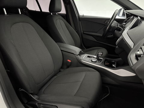 BMW 1-serie 118i Executive Edition 141PK | Virtual | Carplay | Cruise | Navigatie | Parkeersens. | NAP