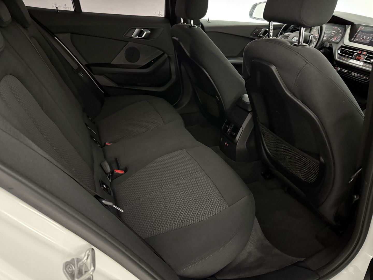 BMW 1-serie 118i Executive Edition 141PK | Virtual | Carplay | Cruise | Navigatie | Parkeersens. | NAP