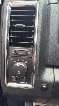 Dodge Ram Pick-Up 1500 5.7 V8 4x4 Crew Cab 5'7 Laramie Bedcover Blackout fifthwheel schotel fifth wheel oplegger be trekker