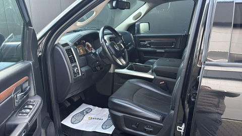 Dodge Ram Pick-Up 1500 5.7 V8 4x4 Crew Cab 5'7 Laramie Bedcover Blackout fifthwheel schotel fifth wheel oplegger be trekker