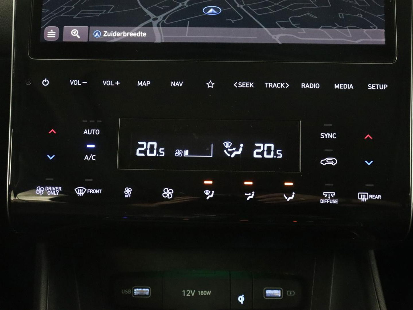 Hyundai Tucson 1.6 T-GDI PHEV Premium Sky 4WD | Panoramadak | Stoelventilatie | Leder | 360 Camera | Krell Audio | Adaptive cruise | Achterbankverwarming | Carplay | Memory | Plug In