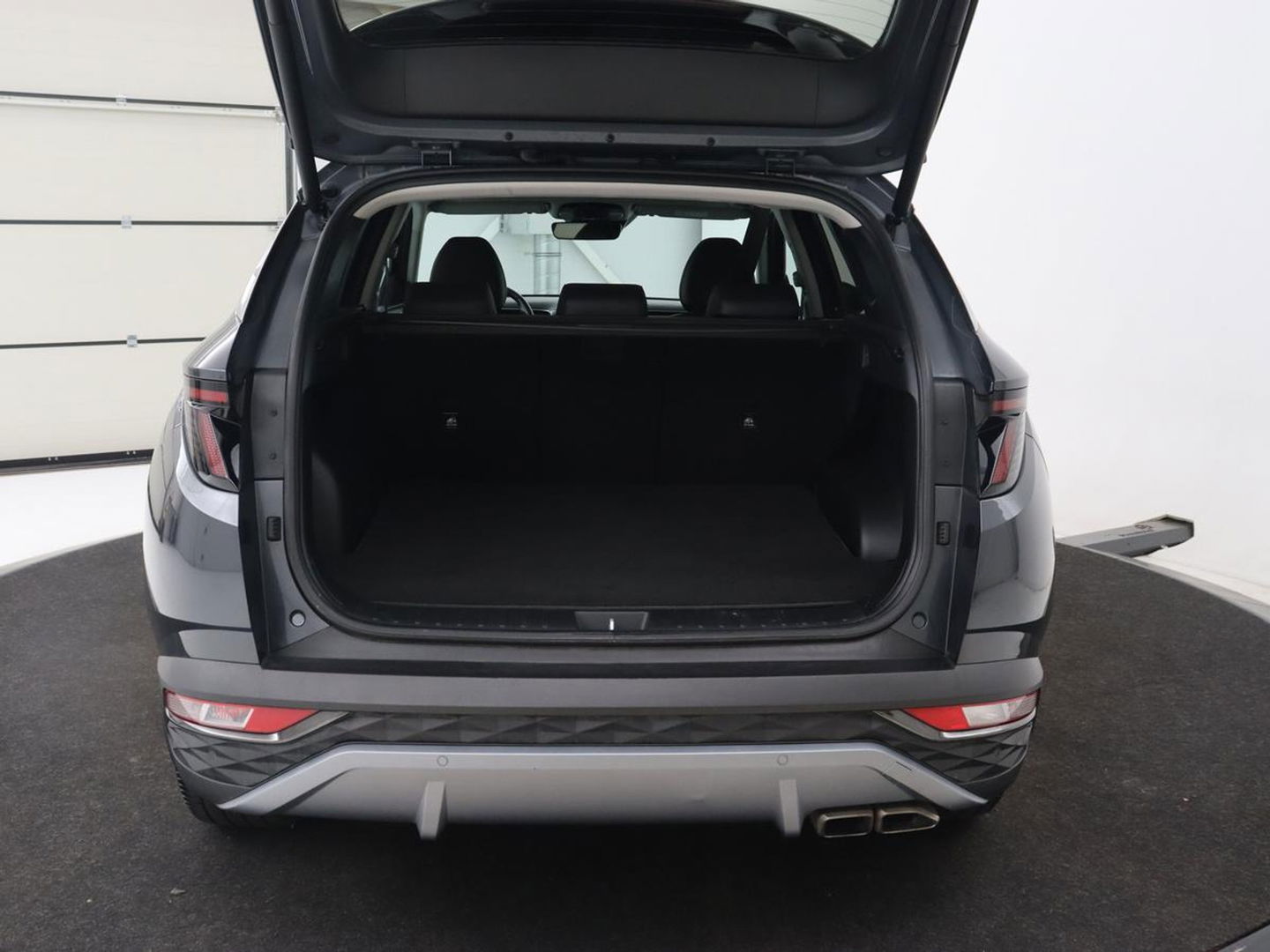 Hyundai Tucson 1.6 T-GDI PHEV Premium Sky 4WD | Panoramadak | Stoelventilatie | Leder | 360 Camera | Krell Audio | Adaptive cruise | Achterbankverwarming | Carplay | Memory | Plug In