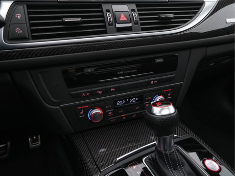 Audi RS6 Avant 4.0 TFSI Quattro *MILLITEK-EXHAUST | CERAMIC-BRAKES | PANO | LEATHER-ALCANTARA | FULL-LED | TOP-VIEW | BLIS | MEMORY-PACK | CARBON-INT. | BOSE-SOUND | LANE-ASSIST | KEYLESS | DAB+ | SPORT-SEATS | SHIFT-PADDLE