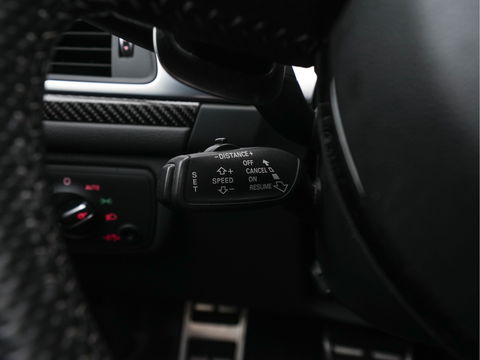 Audi RS6 Avant 4.0 TFSI Quattro *MILLITEK-EXHAUST | CERAMIC-BRAKES | PANO | LEATHER-ALCANTARA | FULL-LED | TOP-VIEW | BLIS | MEMORY-PACK | CARBON-INT. | BOSE-SOUND | LANE-ASSIST | KEYLESS | DAB+ | SPORT-SEATS | SHIFT-PADDLE