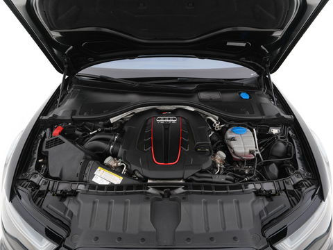 Audi RS6 Avant 4.0 TFSI Quattro *MILLITEK-EXHAUST | CERAMIC-BRAKES | PANO | LEATHER-ALCANTARA | FULL-LED | TOP-VIEW | BLIS | MEMORY-PACK | CARBON-INT. | BOSE-SOUND | LANE-ASSIST | KEYLESS | DAB+ | SPORT-SEATS | SHIFT-PADDLE