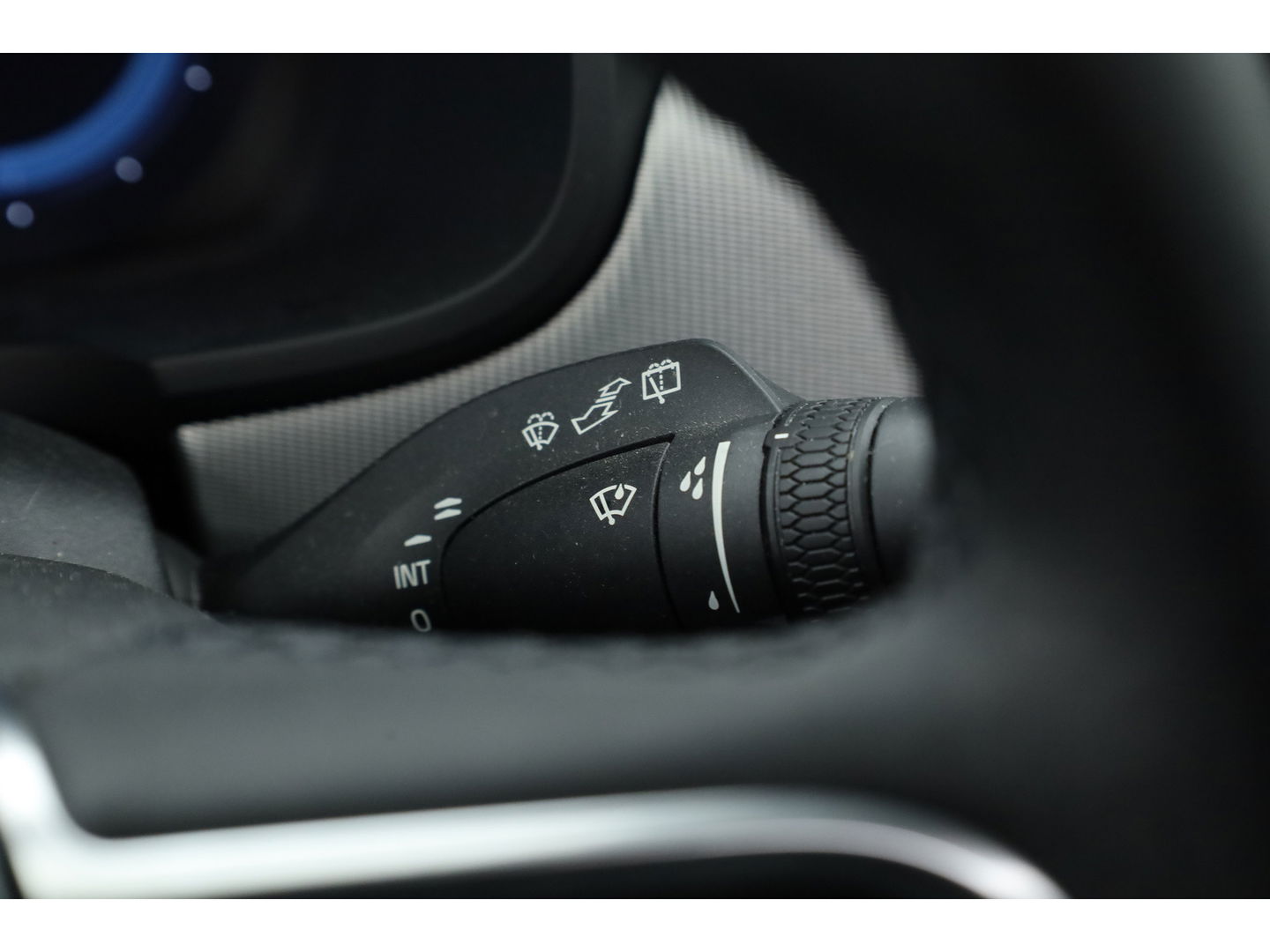 Volvo V90 2.0 T6 Plug-in hybrid AWD Plus Dark | Pano | Trekhaak elek. | 360 Cam. | Sport stoelen | H&K | ACC |