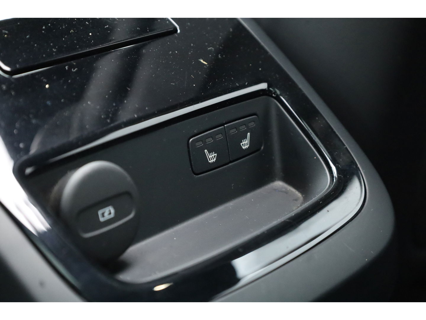 Volvo V90 2.0 T6 Plug-in hybrid AWD Plus Dark | Pano | Trekhaak elek. | 360 Cam. | Sport stoelen | H&K | ACC |