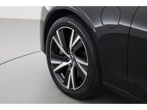 Volvo V90 2.0 T6 Plug-in hybrid AWD Plus Dark | Pano | Trekhaak elek. | 360 Cam. | Sport stoelen | H&K | ACC |