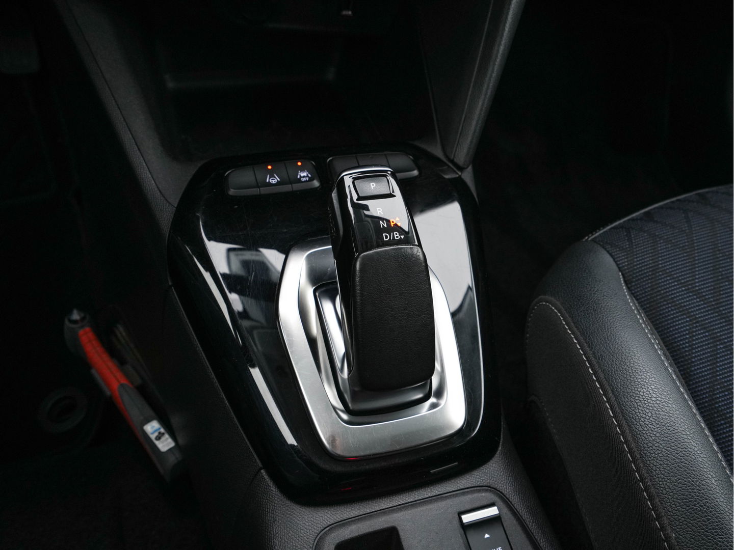 Opel CORSA-E Elegance 50 kWh [ 3-Fase ] {SOH-94%} (INCL-BTW) Aut. *FULL-LED | DIGI-COCKPIT | LEATHER-MICROFIBRE | NAVI-FULLMAP |  CAMERA | CARPLAY | ECC | KEYLESS | CRUISE | DAB | LANE-ASSIST | PDC | SPORT-SEATS | PRIVACY-GLASS | 16"ALU*