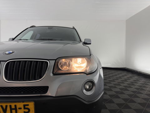 BMW X3 2.0i Introduction AWD *NAVI-FULLMAP | LUXURY-LEATHER | ECC | PDC | CRUISE | HEATED-SPORTSEATS | CARPLAY | CAMERA | TOWBAR | PRIVACY-GLASS | 17''ALU*