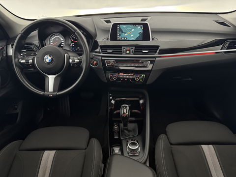 BMW X1 sDrive20i M-Sport | Pano | Camera | Sfeer | Trekh. | Stoelverw. | Keyless | Cruise