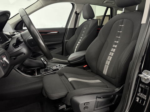 BMW X1 sDrive20i M-Sport | Pano | Camera | Sfeer | Trekh. | Stoelverw. | Keyless | Cruise