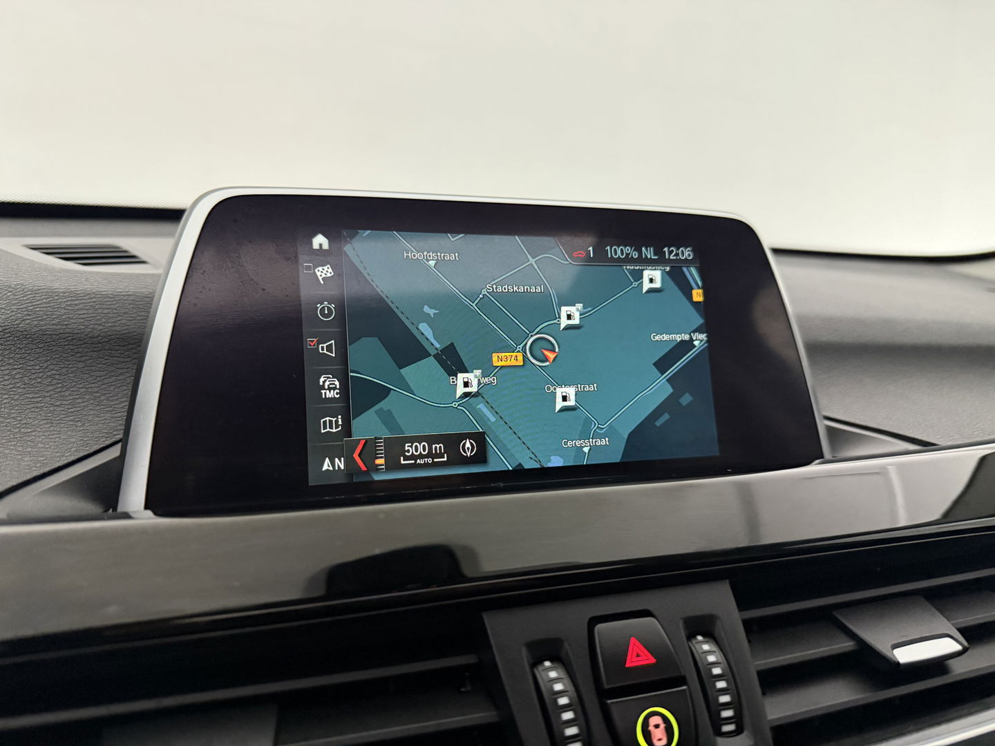 BMW X1 sDrive20i M-Sport | Pano | Camera | Sfeer | Trekh. | Stoelverw. | Keyless | Cruise