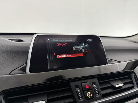 BMW X1 sDrive20i M-Sport | Pano | Camera | Sfeer | Trekh. | Stoelverw. | Keyless | Cruise