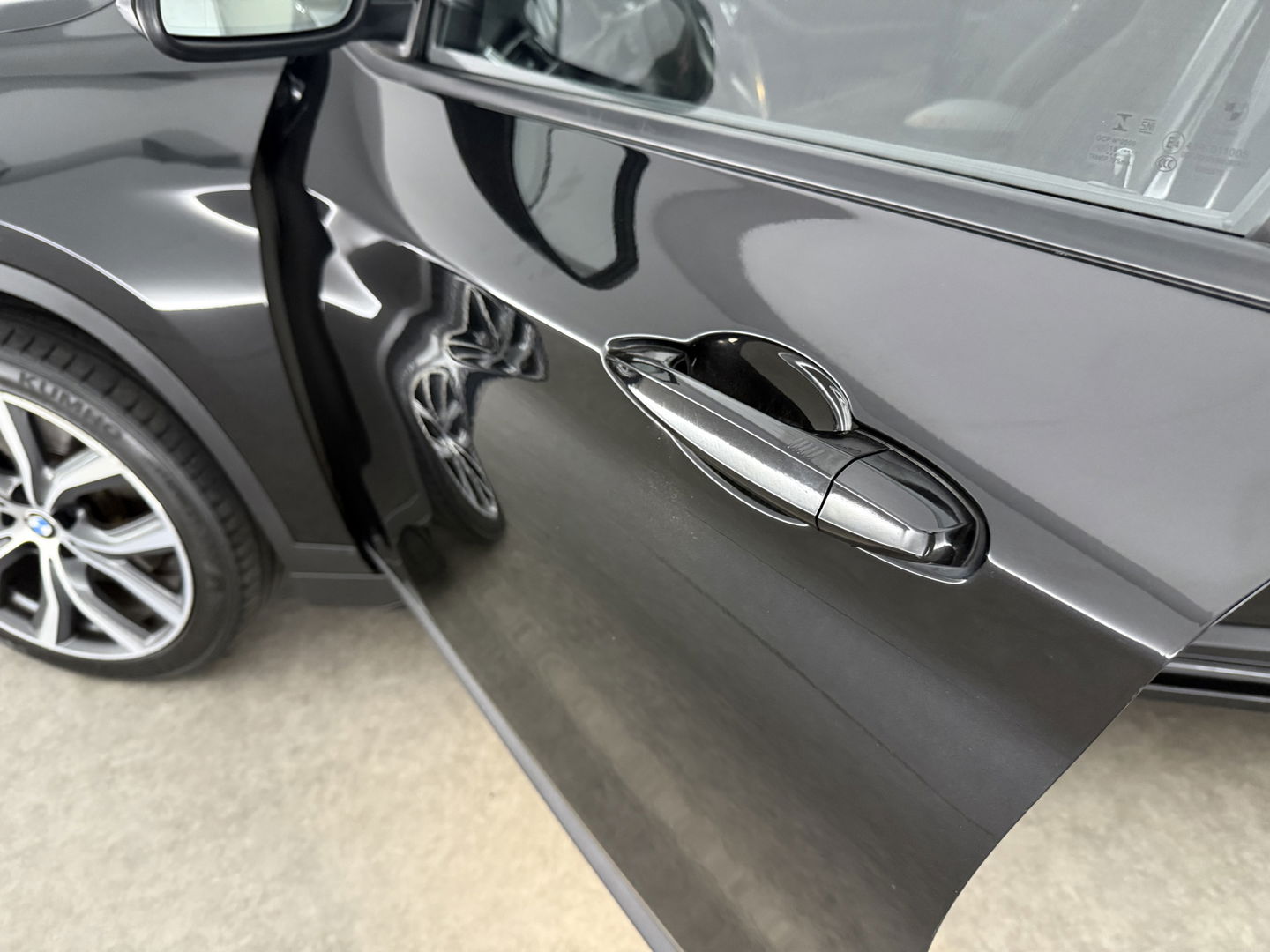 BMW X1 sDrive20i M-Sport | Pano | Camera | Sfeer | Trekh. | Stoelverw. | Keyless | Cruise