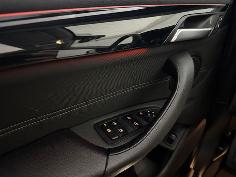 BMW X1 sDrive20i M-Sport | Pano | Camera | Sfeer | Trekh. | Stoelverw. | Keyless | Cruise